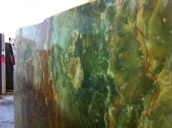 کاربرد جالب سنگ تراونیکس در صنعت ساختمان سازی