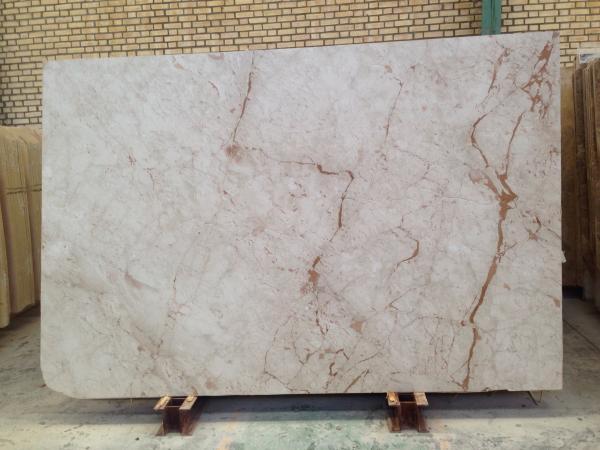 تهیه و توزیع انواع سنگ های مرمر و تراورتن با ابعاد و سایز دلخواه مشتری 