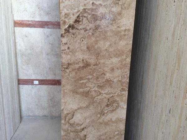 بزرگ ترین صادر کنندگان سنگ تراورتن سفید موج دار در ایران