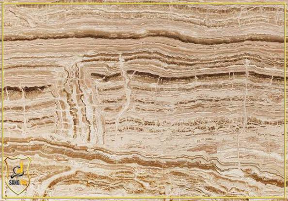 سنگ تراونیکس چگونه به وجود می آید؟